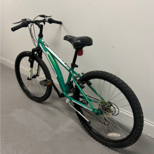 Diamondback Cobra Green