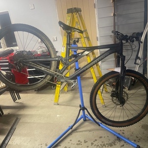 2021 Specialized Stumpjumper Alloy Black