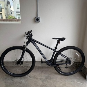 2021 Specialized Rock Hopper Black
