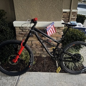 2017 Banshee Bikes Darkside Black