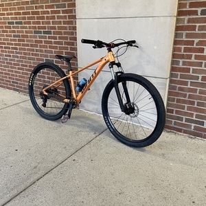 2025 Giant Talon 4 Orange