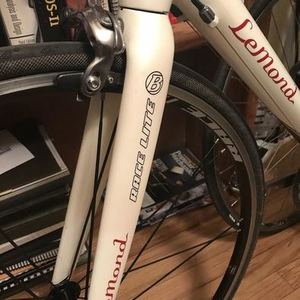 2008 LeMond Racing Cycles Zurich Triomphe White and Black