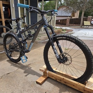 2022 Specialized Status 160 Silver, gray or bare metal