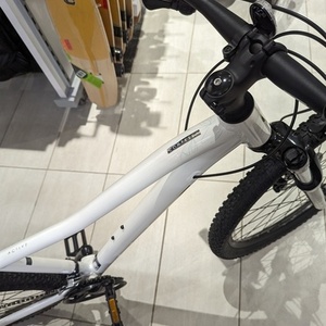 SCOTT Contessa Active 60 White