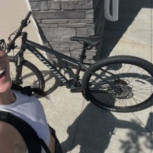 2023 Specialized Rockhopper Mountain Bike Black