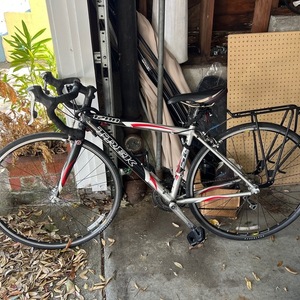 2005 Trek 1200 Silver, gray or bare metal, Black, and Red
