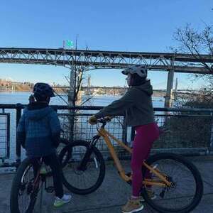 2025 REI Co-op DRT 1.1 Yellow or Gold