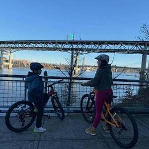 2025 REI Co-op DRT 1.1 Yellow or Gold