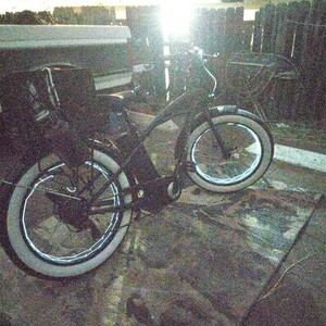 Black Sheep Bikes Electric bike beach cruiser style Black