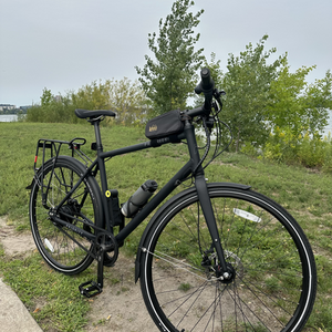 2023 Priority Bicycles Continuum Onyx Black