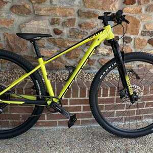 SCOTT Scale Yellow or Gold