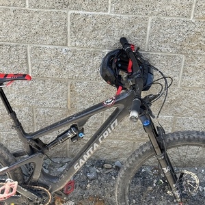 2019 Santa Cruz 5010 Silver, gray or bare metal
