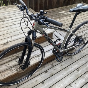 2014 Specialized Crosstrail Sport Disc Silver, gray or bare metal