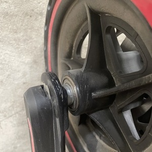 2026 IZIP e-scooter Black and Red