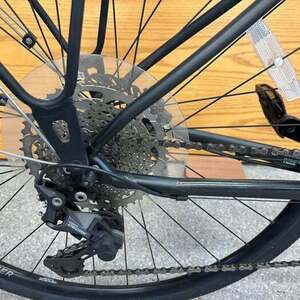 2022 Trek FX 3 Disk Silver, gray or bare metal