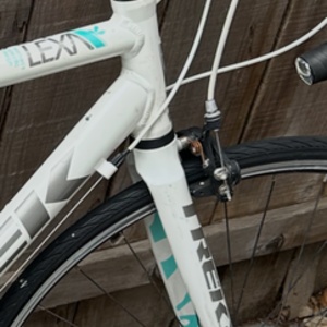 2012 Trek Alpha Aluminum White, Teal, and Silver, gray or bare metal