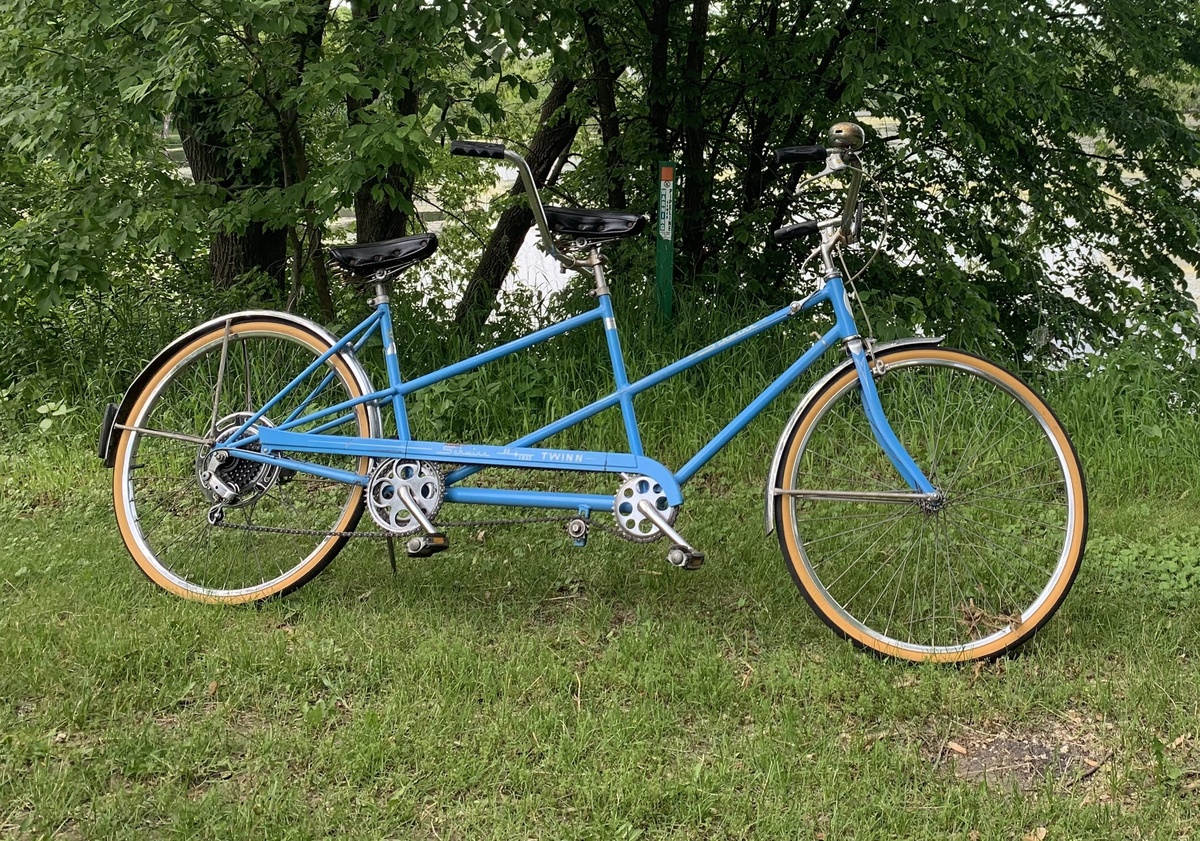 Tandem photo
