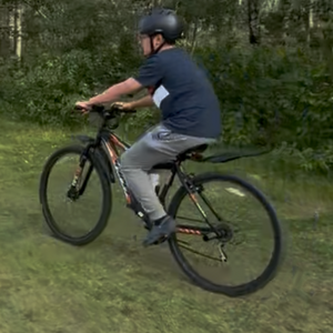 2026 Hyper 29in Hyper Viking Trail MTB Hard Tail Black, Orange, and White