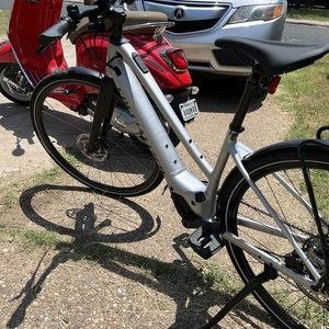 2022 Specialized Turbo Vado SL 5.0 Silver, gray or bare metal