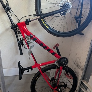 2019 Trek Marlin 6 Gen 1 or 2 don't know Red