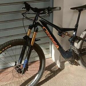2022 Orbea Rise bicicletta Blue e Black