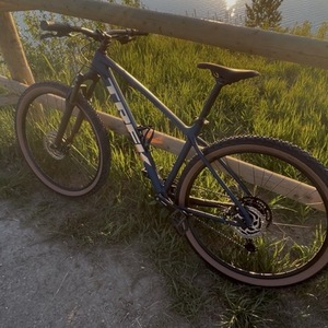 2026 Trek Marlin 5 Gen 3 Blue