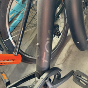 2022 Electra Townie Go! Black