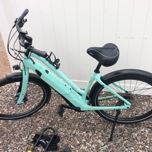 2021 Specialized Como 4.0 Turbo Green
