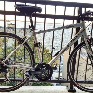 2014 Specialized Sirrus Elite Silver, gray or bare metal