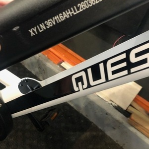 Quest Hub Electric 14 White and Black