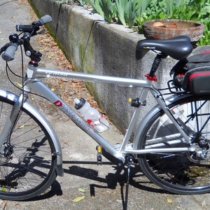 2013 Dynamic Tempo 8 21"  Silver or Gray