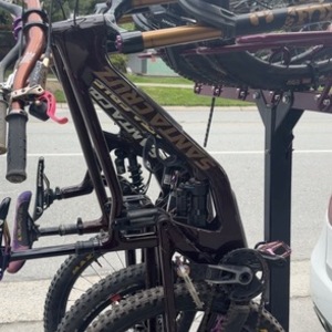 2022 Santa Cruz Nomad Red and Brown