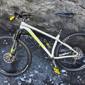 2021 Santa Cruz Chameleon 7.1 Aluminum 29 Green