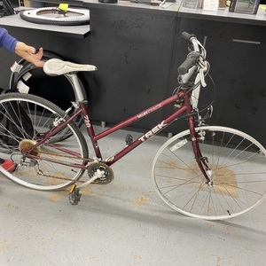 Trek 720 Red