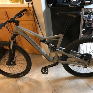 2017 Specialized Camber Silver or Gray
