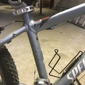 Specialized Hotrock 24 Boys Silver or Gray