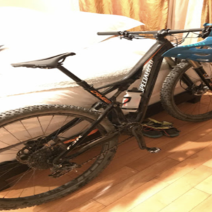 2017 Specialized BIKE ID: 6289500212822016 Black and Orange