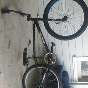 2001 GT Bicycles gt crusier pro series bmx Black and Silver or Gray