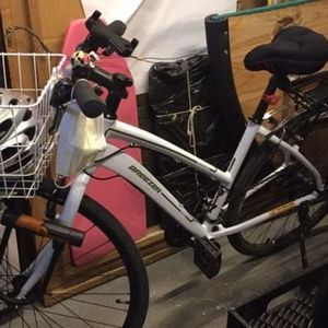 2016 Breezer Liberty - woman white bike White