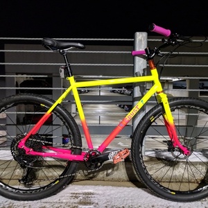 2017 Crust Evasion Yellow or Gold and Red