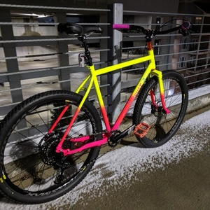 2017 Crust Evasion Yellow or Gold and Red