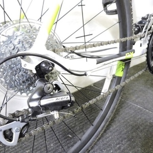 2015 Cannondale 22” Aluminum White, Black, and Green