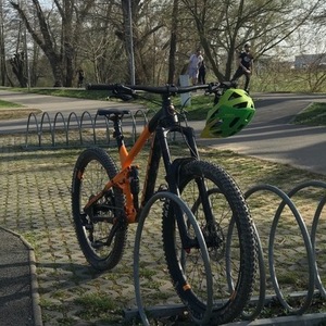 2017 Norco Bikes Range Alloy 7.3 Black and Orange