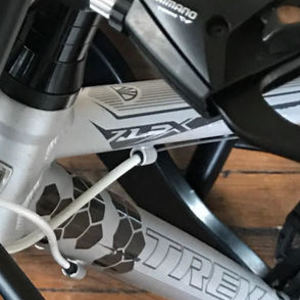 Trek 7.1 FX Silver or Gray and Black