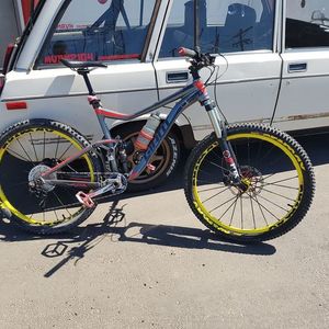 2016 Giant Trance 2 Silver or Gray