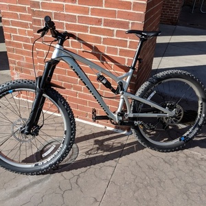 2017 Diamondback Catch Silver or Gray