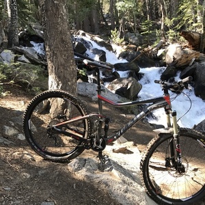 2016 Giant Trance 2 Silver or Gray and Red