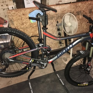 2016 Giant Trance 2 Silver or Gray and Red