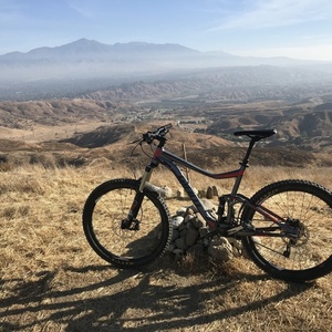 2016 Giant Trance 2 Silver or Gray and Red