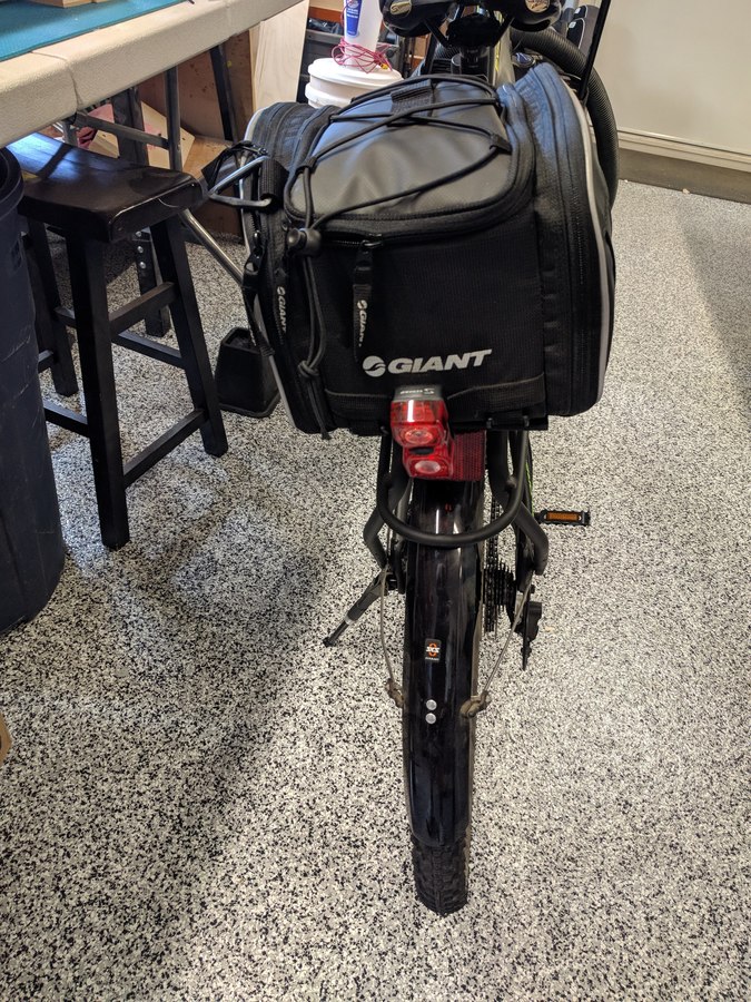 giant explore e  2018